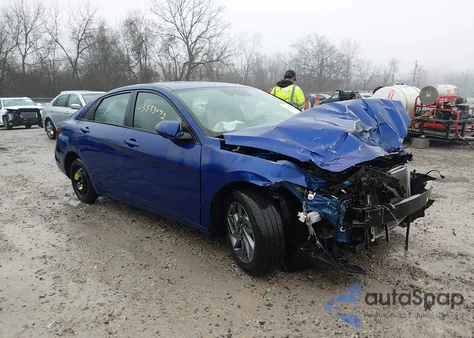 2024 Hyundai Elantra Sel from USA, damaged, VIN KMHLM4DG4RU686691